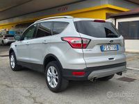 Usata Ford Kuga Business Edition 120 CV (88 kW) 2018 Argento SUV