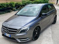 Usata Mercedes B180 Premium 108 CV (79 kW) 2012 Grigio Monovolume
