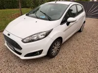 Usado Ford Fiesta 75 HP (55 kW) 2015 Branco Citadino