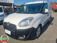 Usata Fiat Doblò 105 CV (77 kW) 2015 Bianco Monovolume