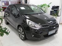 Usata Kia Rio 75 CV (55 kW) 2015 Nero Berlina