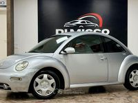 Usata VW New Beetle 101 CV (74 kW) 2004 Argento Utilitaria