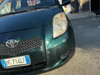 Usata Toyota Yaris Sol 90 CV (66 kW) 2006 Verde Berlina