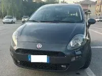 Usata Fiat Punto Lounge 75 CV (55 kW) 2013 Bluazzurro Utilitaria