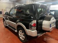 Usata Mitsubishi Pajero Instyle 170 CV (125 kW) 2007 Nero SUV
