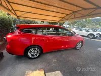 Usata Ford Focus 95 CV (69 kW) 2020 Rosso Station wagon