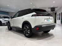 Usata Peugeot 2008 GT 131 CV (96 kW) 2021 Bianco SUV