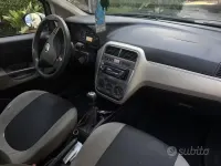 Usata Fiat Grande Punto 90 CV (66 kW) 2006 Grigio Utilitaria