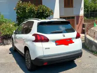 Usata Peugeot 2008 99 CV (72 kW) 2017 Bianco SUV