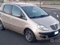 Usata Lancia Musa 90 CV (66 kW) 2009 Monovolume