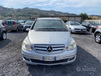 Usata Mercedes B200 140 CV (102 kW) 2007 Argento Monovolume
