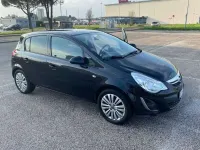 Usata Opel Corsa Edition 95 CV (69 kW) 2011 Nero Utilitaria