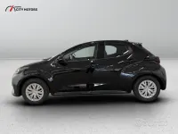 Ny Toyota Yaris Hybrid Active 116 HK (85 kW) 2026 Svart Sedan