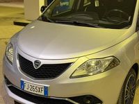 Usata Lancia Ypsilon 95 CV (69 kW) 2017 Grigio Utilitaria