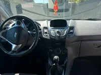Usata Ford Fiesta 75 CV (55 kW) 2014 Bianco Utilitaria