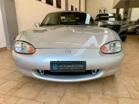 Usata Mazda MX5 110 CV (80 kW) 1999 Argento Cabrio