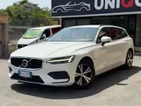 Usata Volvo V60 Business Edition 150 CV (110 kW) 2019 Bianco Station wagon