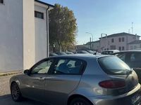 Usata Alfa Romeo 147 Exclusive 150 CV (110 kW) 2006 Grigio Utilitaria