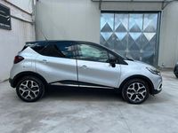 Usata Renault Captur 110 CV (80 kW) 2018 Grigio SUV