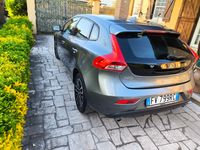 Usata Volvo V40 Business Edition 120 CV (88 kW) 2019 Grigio Station wagon