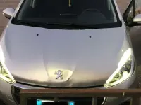 Usata Peugeot 208 Active 75 CV (55 kW) 2016 Argento Utilitaria