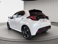 Nuova Toyota Yaris Hybrid Premium 131 CV (96 kW) 2026 Platinum pearl white Utilitaria