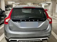 Usata Volvo V60 CC 150 CV (110 kW) 2016 Grigio Station wagon