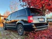 Usata Lancia Voyager Platinum 177 CV (130 kW) 2015 Nero Monovolume