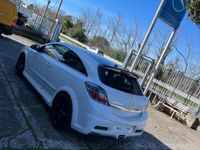 Usata Opel Astra GTC OPC 240 CV (176 kW) 2009 Bianco Berlina