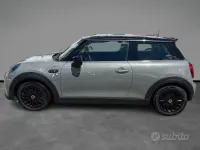 Usata Mini Cooper SE 75 kW (102 CV) 2021 Grigio / metallizzato Utilitaria