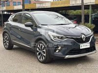 Usata Renault Captur Techno 101 CV (74 kW) 2023 Blu SUV