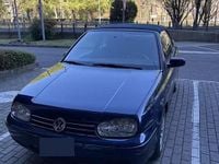 Usata VW Golf Cabriolet 101 CV (74 kW) 1999 Blu Cabrio