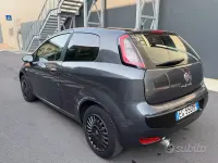 Usata Fiat Punto Evo 69 CV (50 kW) 2011 Grigio Utilitaria