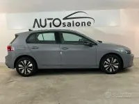 Usata VW Golf VIII Goal 116 CV (85 kW) 2024 Grigio mondstein met Berlina