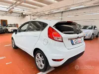 Usata Ford Fiesta Titanium 75 CV (55 kW) 2016 Bianco Utilitaria