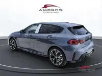 Nuova BMW 118 M Sport 150 CV (110 kW) 2026 Skyscraper grey metallic Utilitaria
