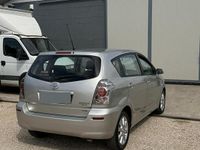 Usata Toyota Corolla 79 CV (58 kW) 2006 Monovolume