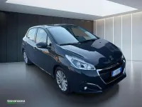 Usata Peugeot 208 Active 82 CV (60 kW) 2017 Blu pastello Utilitaria