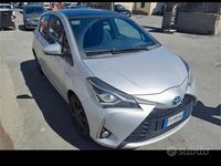 Usata Toyota Aygo Business Edition 72 CV (52 kW) 2018 Grigio Utilitaria