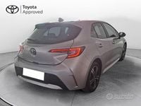 Usata Toyota Corolla Active 122 CV (89 kW) 2022 Argento Berlina