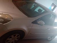 Usata Renault Clio II 58 CV (42 kW) 2010 Grigio Berlina