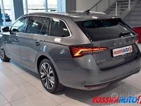 Usata Skoda Octavia Style 150 CV (110 kW) 2025 Giallo Station wagon