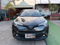 Usata Toyota C-HR Active 98 CV (72 kW) 2018 Grigio SUV