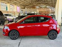 Usata Lancia Ypsilon Gold 69 CV (50 kW) 2023 Rosso Utilitaria
