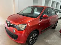 Usata Renault Twingo Experience 69 CV (50 kW) 2016 Rosso Utilitaria