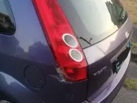Usata Ford Fiesta 75 CV (55 kW) 2006 Viola Utilitaria