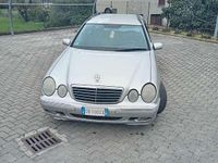 Usata Mercedes E220 Avantgarde 143 CV (105 kW) 2002 Station wagon