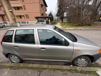 Usado Fiat Punto 54 CV (39 kW) 1999 Gris Berlina