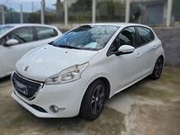 Usata Peugeot 208 Allure 82 CV (60 kW) 2014 Bianco Utilitaria