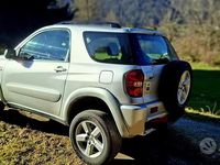 Usata Toyota RAV4 2004 Grigio SUV